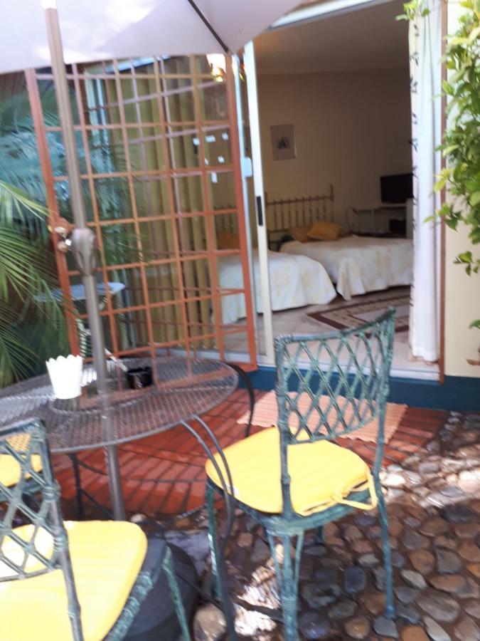 A La Fugue Hotel Upington Exterior foto