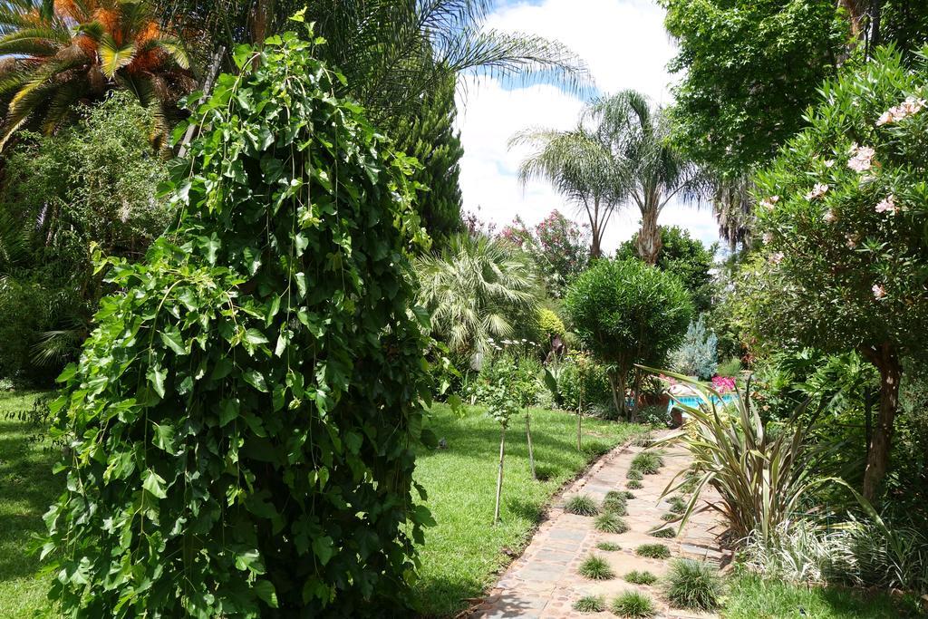 A La Fugue Hotel Upington Exterior foto