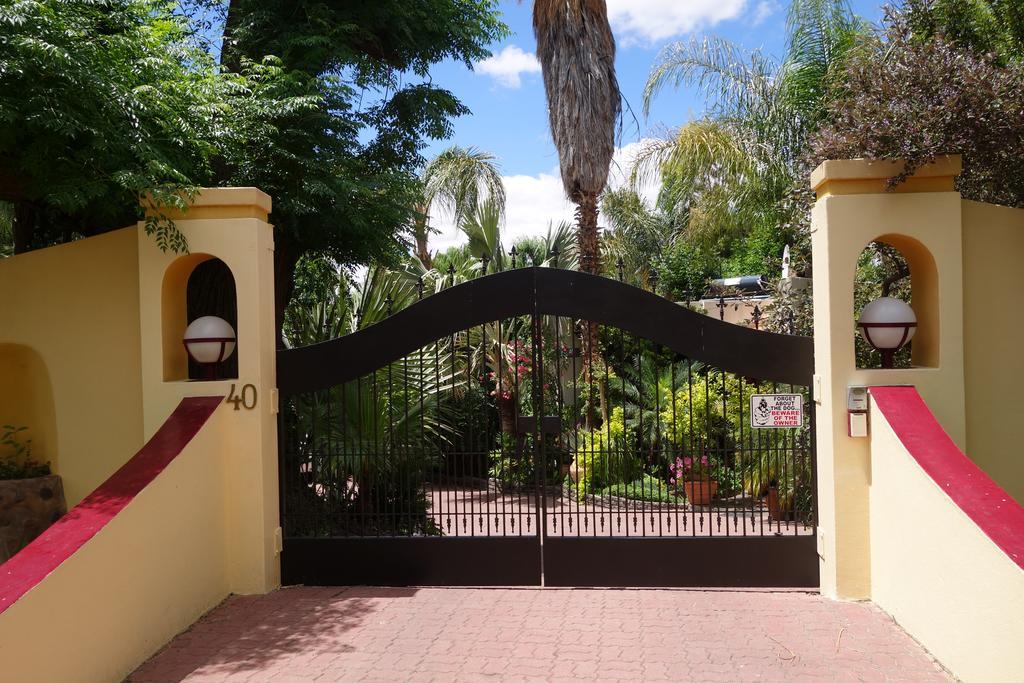 A La Fugue Hotel Upington Exterior foto